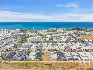 21 Breaksea Drive, North Coogee WA 6163