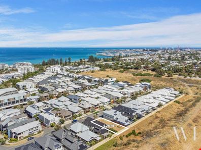 21 Breaksea Drive, North Coogee WA 6163
