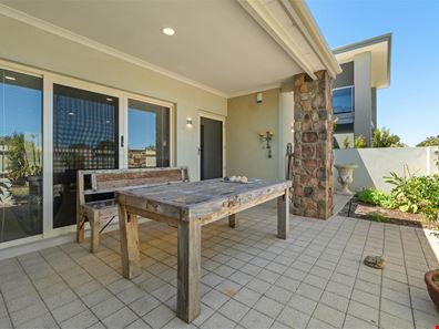 36 Clubhouse Lane, Gnangara WA 6077