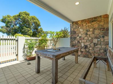 36 Clubhouse Lane, Gnangara WA 6077