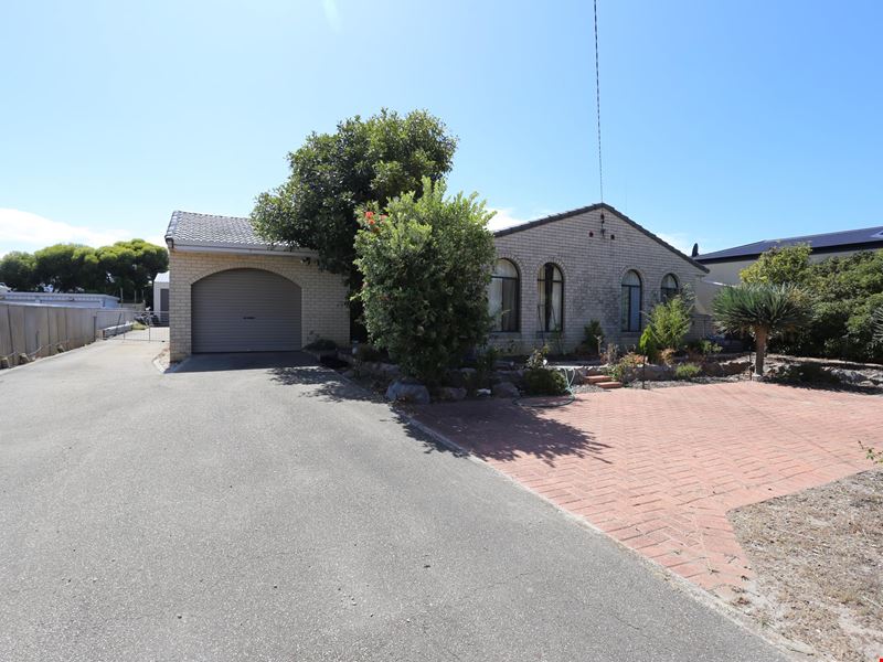 31 Chaplin Street, Castletown WA 6450