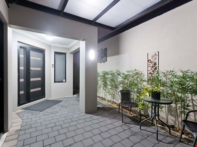 16 Witham Close, Applecross WA 6153