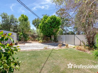 55A Third Avenue, Kelmscott WA 6111