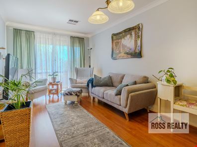 1/1 Chedworth Way, Eden Hill WA 6054