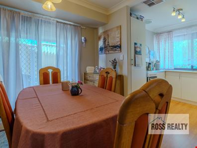 1/1 Chedworth Way, Eden Hill WA 6054