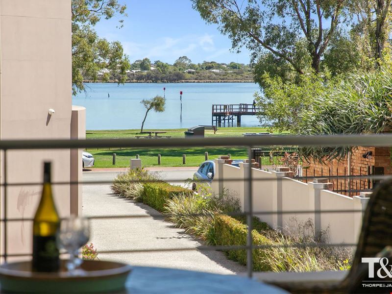 261A Riverton Drive North, Shelley WA 6148