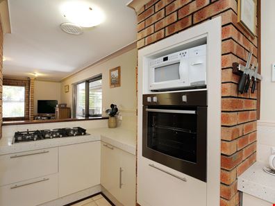 38 Leichhardt St, Bull Creek WA 6149