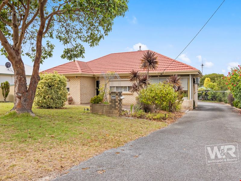 18 William Street, Yakamia WA 6330