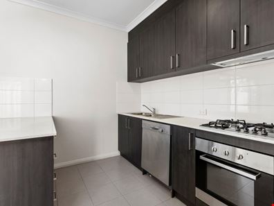 47 Victoria Parade, Midvale WA 6056