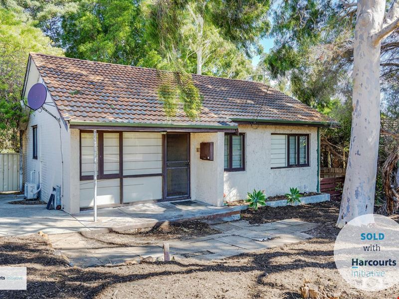 22 Templeton Crescent, Girrawheen WA 6064