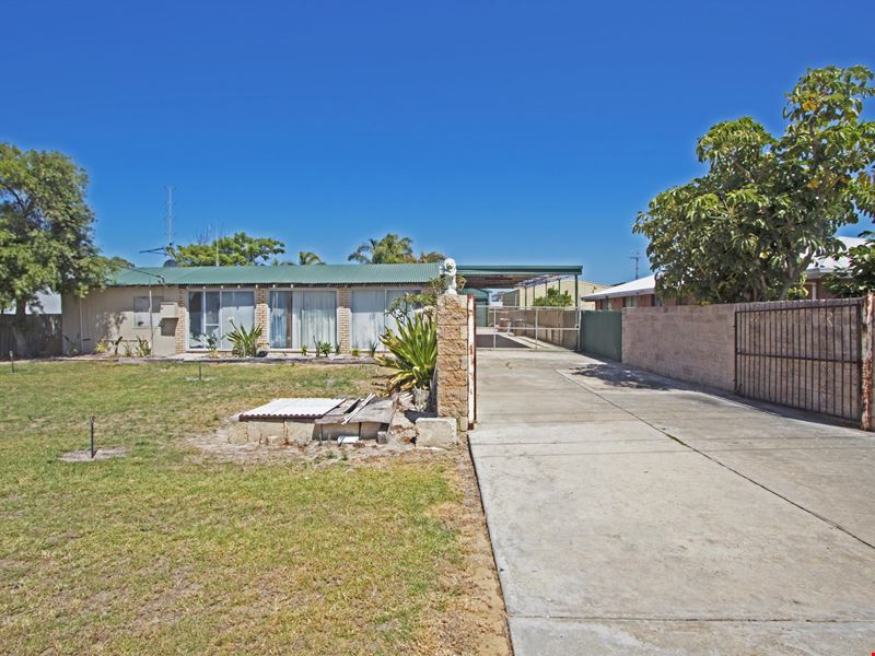 27 Morcombe Road, Leeman WA 6514