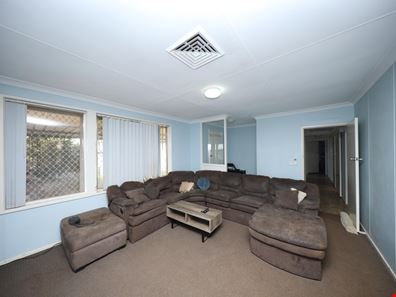 7 Burke Crescent, Dampier WA 6713