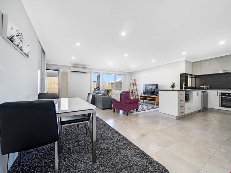 11/11 Bakana Loop, Landsdale WA 6065