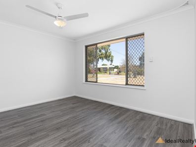 49 Watling Avenue, Lynwood WA 6147
