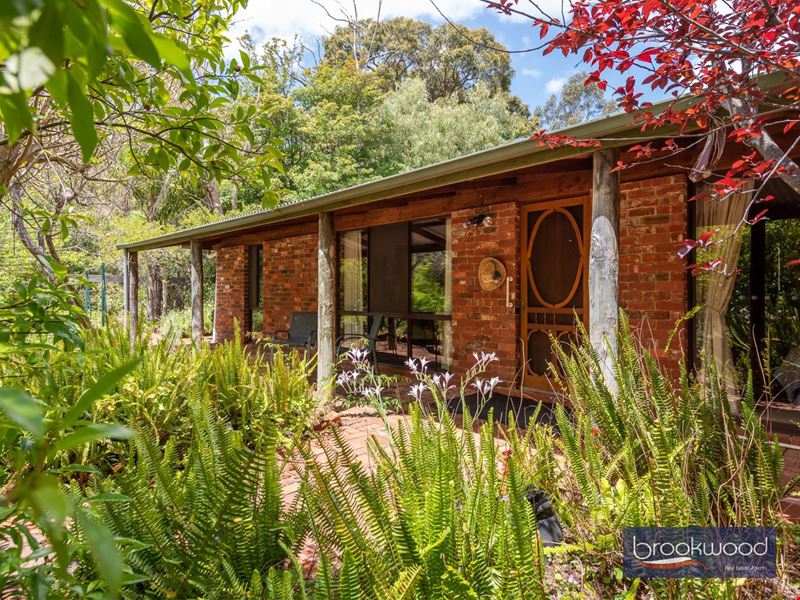 2 Lindsay Place, Glen Forrest WA 6071