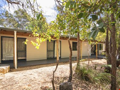 5 Warrior Way, Molloy Island WA 6290