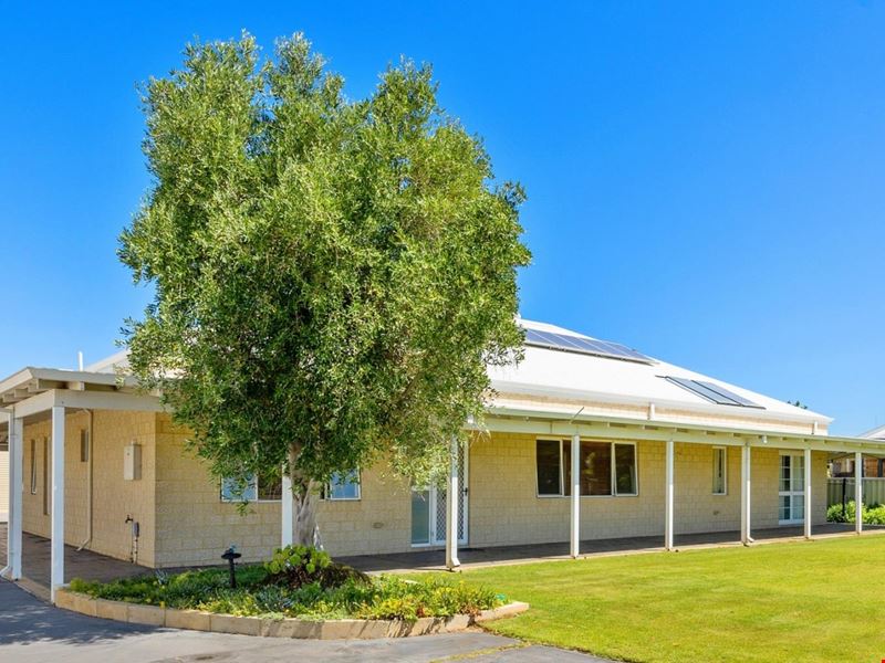 6 Dray Place, Lancelin WA 6044