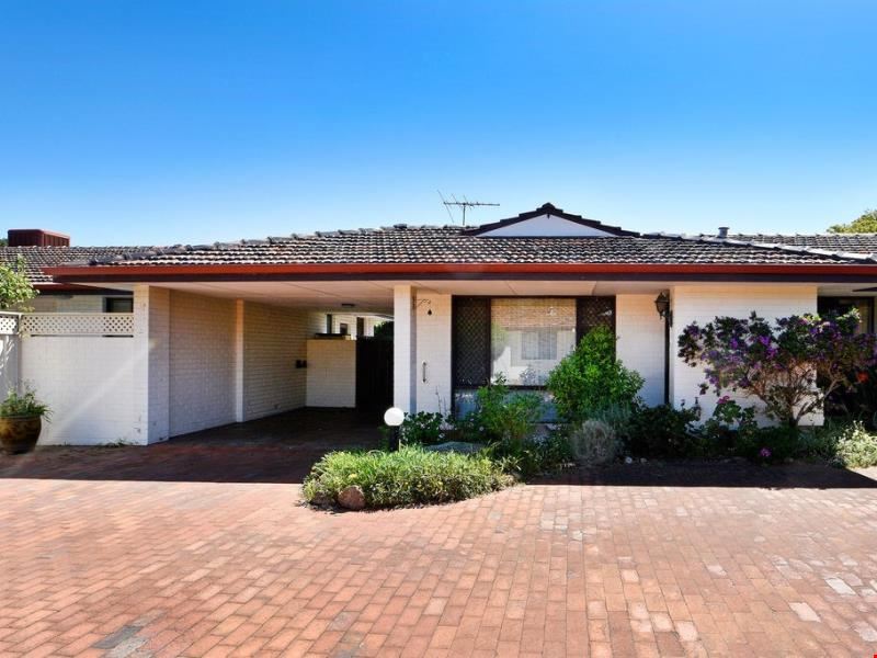 2/84 Murray Road, Bicton WA 6157