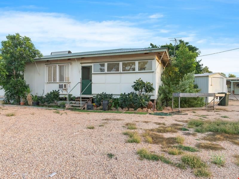 19 Maidstone Crescent, Exmouth WA 6707