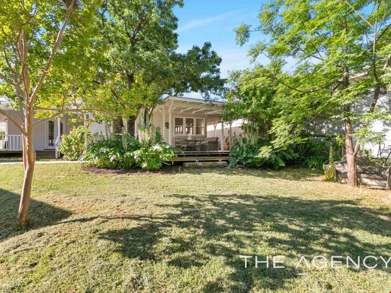 2 Chatham Road, Woodbridge WA 6056