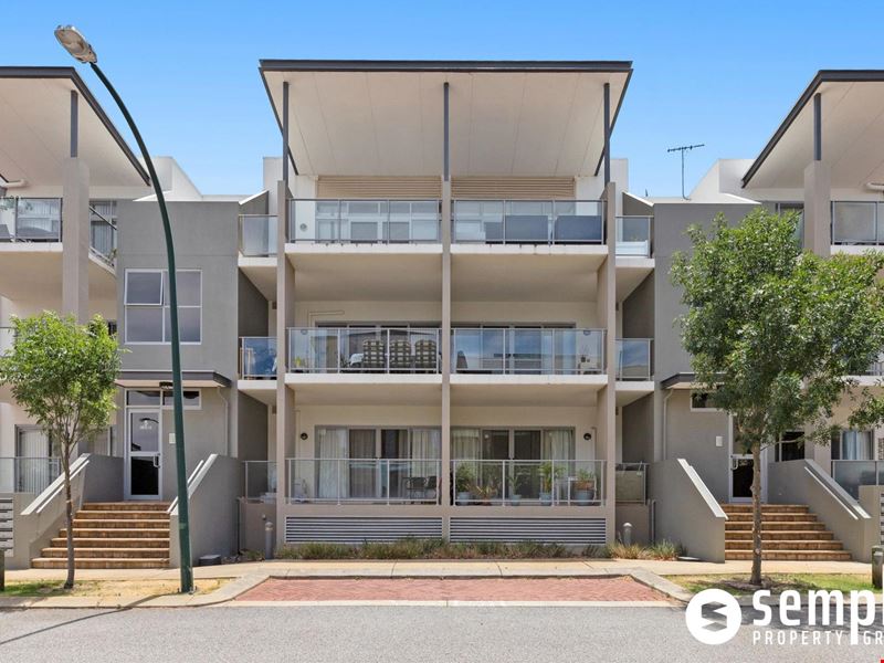 10/5 Ibera Way, Success WA 6164