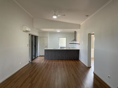 1/5 Anketell Court, Onslow WA 6710