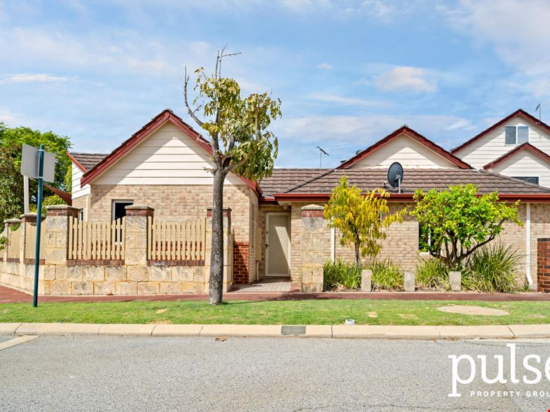 1/11 Waterway Crescent, Ascot WA 6104