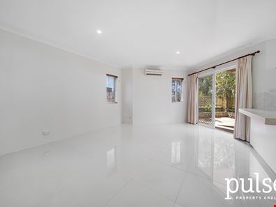 1/11 Waterway Crescent, Ascot WA 6104
