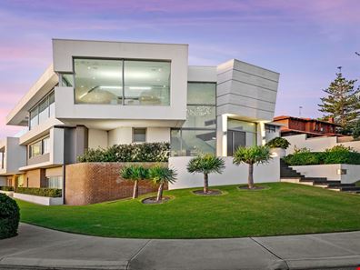 9 King Albert Road, Trigg WA 6029