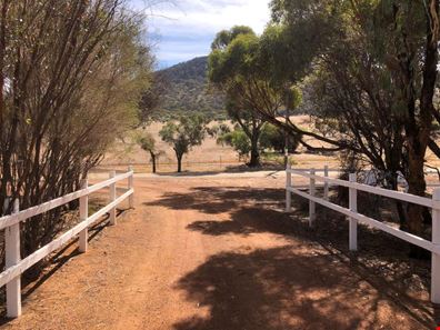 435 North Road, York WA 6302