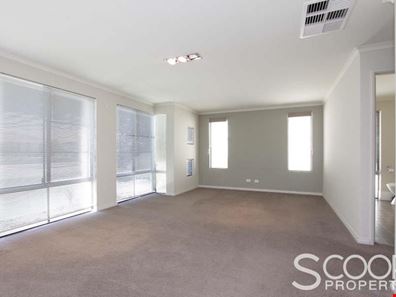 43 Jackadder Avenue, Hammond Park WA 6164
