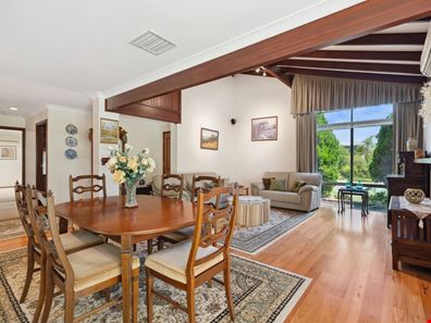 43 Lilian Road, Maida Vale WA 6057