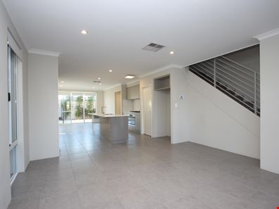 14 Fusus Lane, Jindalee WA 6036