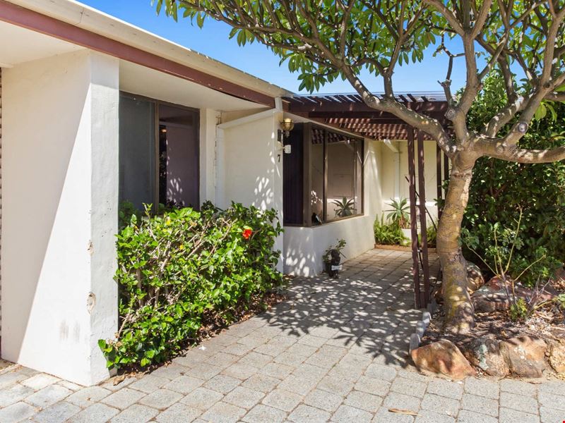 7/48 Waddell Road, Bicton WA 6157