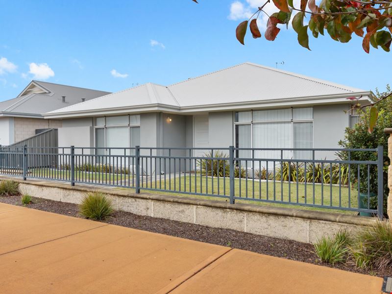 111 Napoleon Promenade, Kealy