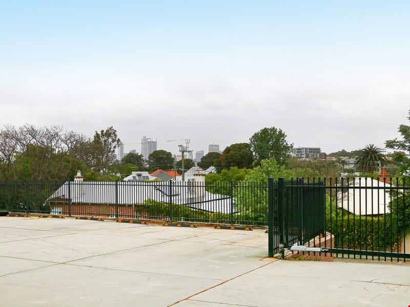 1/217 Walcott Street, North Perth