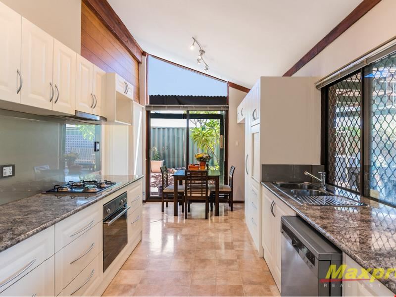2 Edgeware Street, Lynwood WA 6147