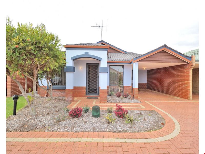 3/23 Royal Palm Drive, Warnbro WA 6169