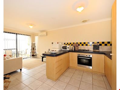 3/23 Royal Palm Drive, Warnbro WA 6169