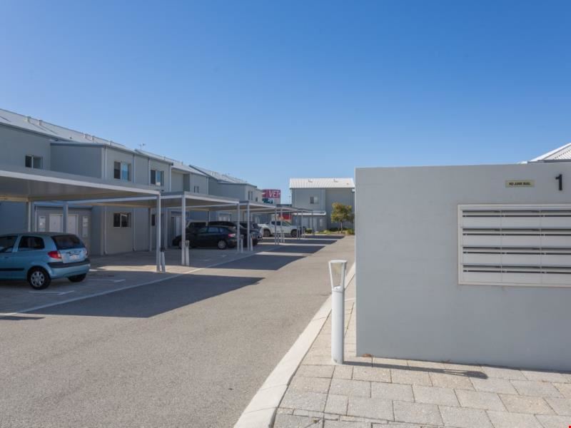 5/1 Elsbury Approach, Clarkson WA 6030