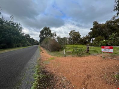 17 Norna Drive, Northcliffe WA 6262