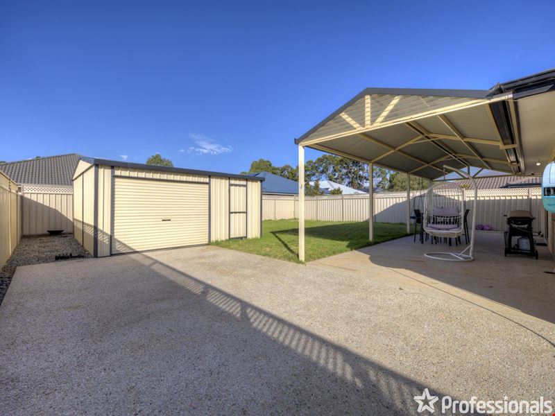 3 Baza Gardens, Maida Vale WA 6057