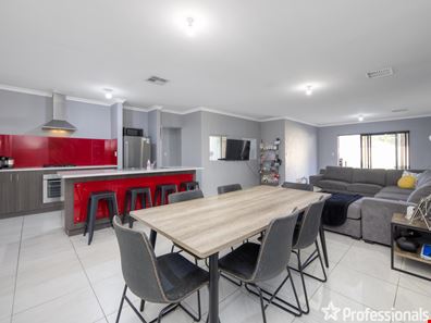 3 Baza Gardens, Maida Vale WA 6057