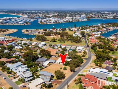 68B Leighton Road, Halls Head WA 6210