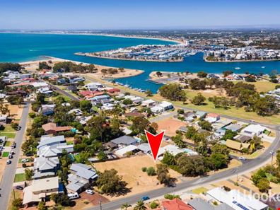 68B Leighton Road, Halls Head WA 6210