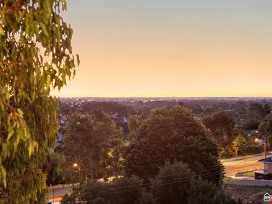 7A Derry Avenue, Mount Nasura WA 6112