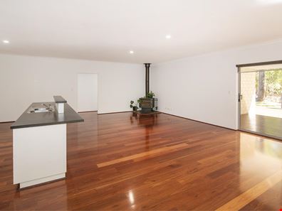 8 Honeysuckle Glen, Cowaramup WA 6284