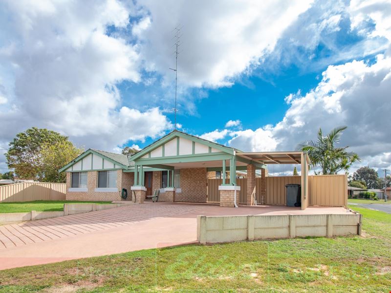 15 LYONS WAY, Harvey WA 6220