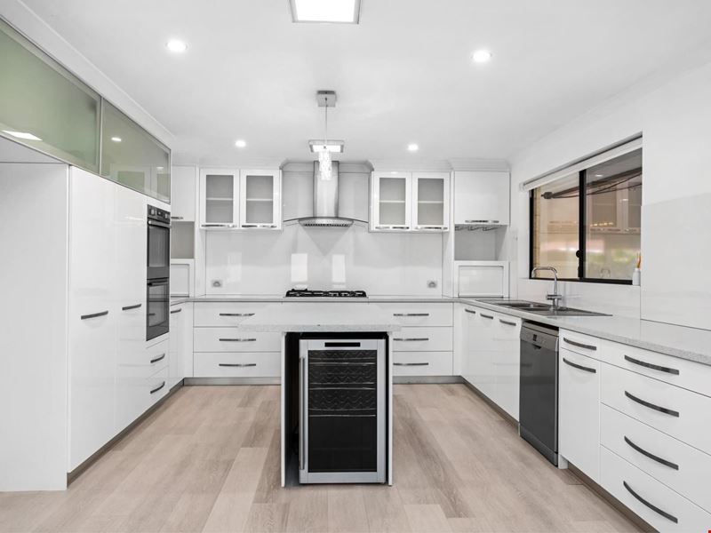 15 Hawkins Street, Lamington WA 6430