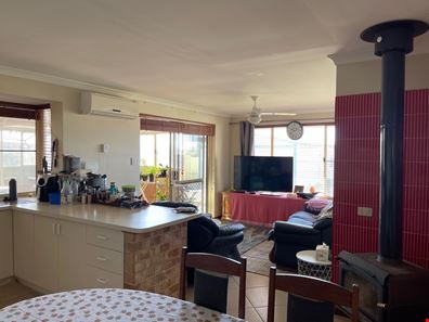 30 Turton Heights, Dongara WA 6525